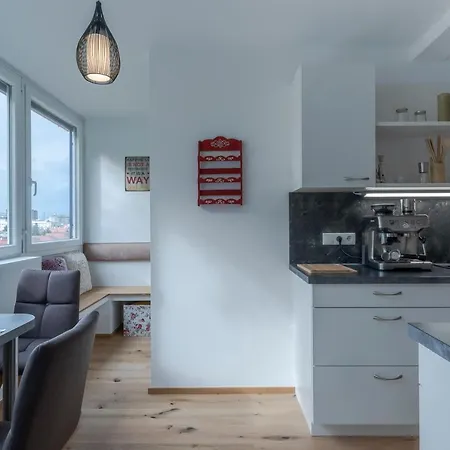 Tamliving Ljubljana 2Br Center 3 Bridges Great View Kitchen Apartment Exterior photo